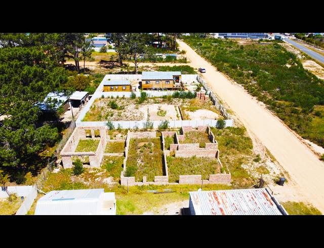 5 BEDROOM FREESTANDING SOLD IN BOT RIVER AVENUES